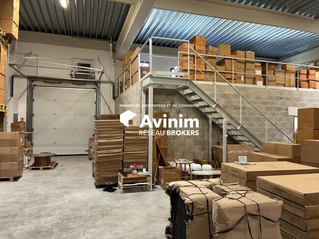 Plus de détails pour Industriel/Logistique à louer