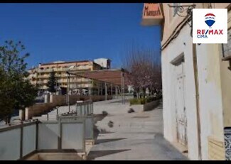 Plus de détails pour Calle Caños Dorados, 4, Baza - Local commercial à vendre