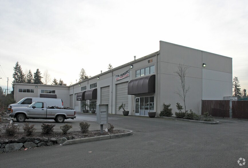 1106 39th Ave SE, Puyallup, WA à vendre - Photo de l’immeuble – Image 2 sur 5