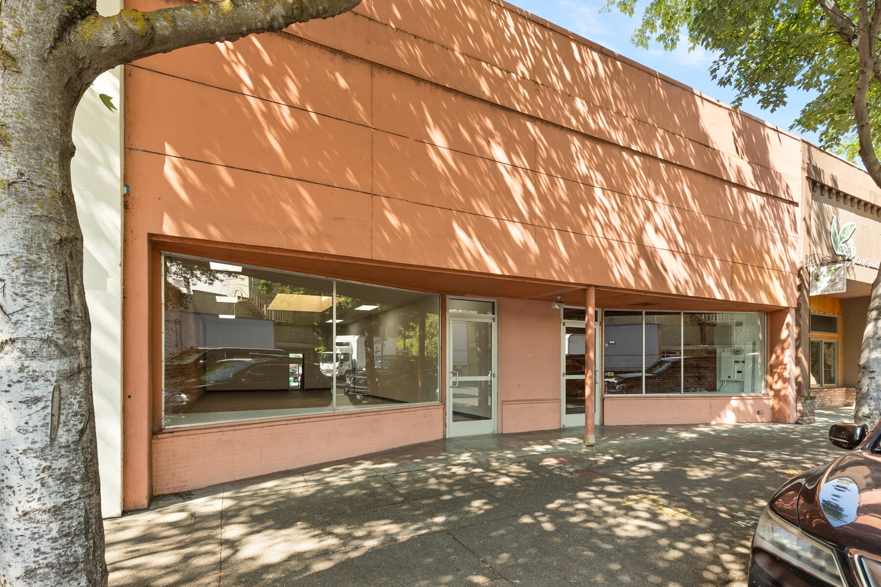 122 Broadway St, Chico, CA à louer Photo principale– Image 1 sur 10