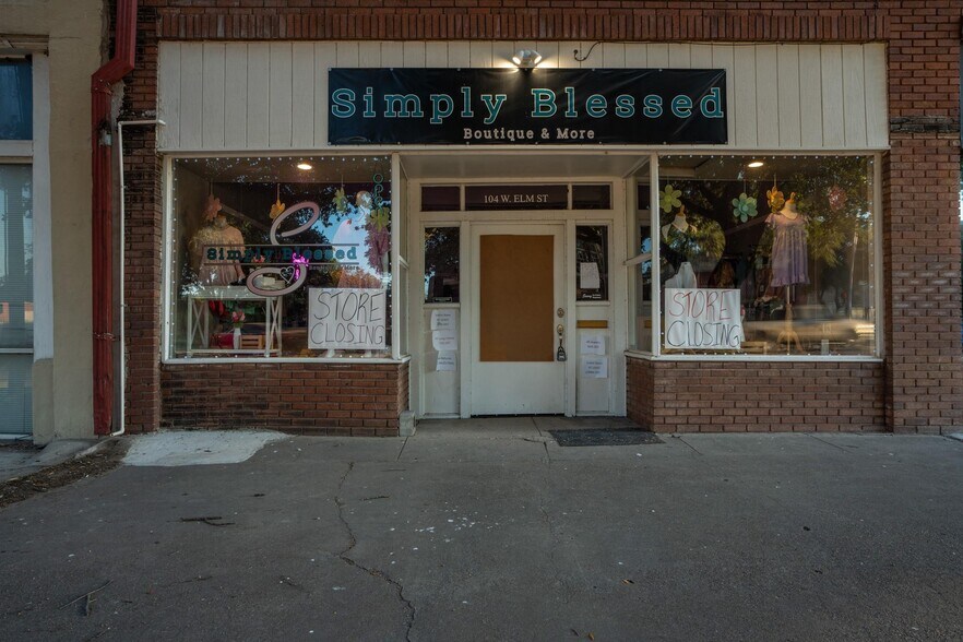 104 W Elm St, Hillsboro, TX à louer - Photo de l’immeuble – Image 1 sur 26