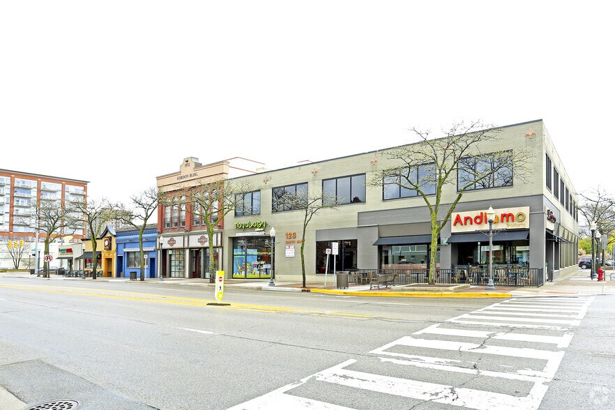 107 S Main St, Royal Oak, MI à louer - Photo de l’immeuble – Image 2 sur 5