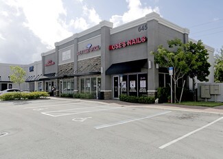 Plus de détails pour 645-710 W Hallandale Beach Blvd, Hallandale, FL - Local commercial à louer