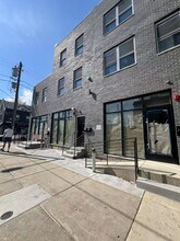 405 Girard St, Philadelphia, PA à louer Photo de l’immeuble– Image 2 sur 8