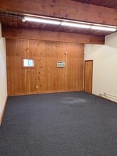35817 Highway 58, Pleasant Hill, OR à louer Photo intérieure– Image 1 sur 2