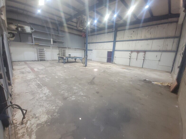 1470 W Uzona Ave, Hildale, UT à louer - Photo de l’immeuble – Image 3 sur 12