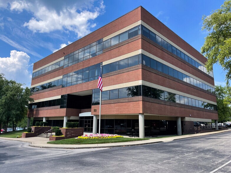 103 Continental Pl, Brentwood, TN à louer - Photo principale – Image 1 sur 3