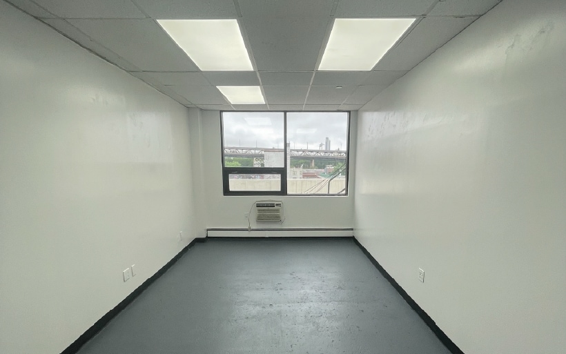 43-49 10th St, Long Island City, NY à louer Photo de l’immeuble– Image 1 sur 1