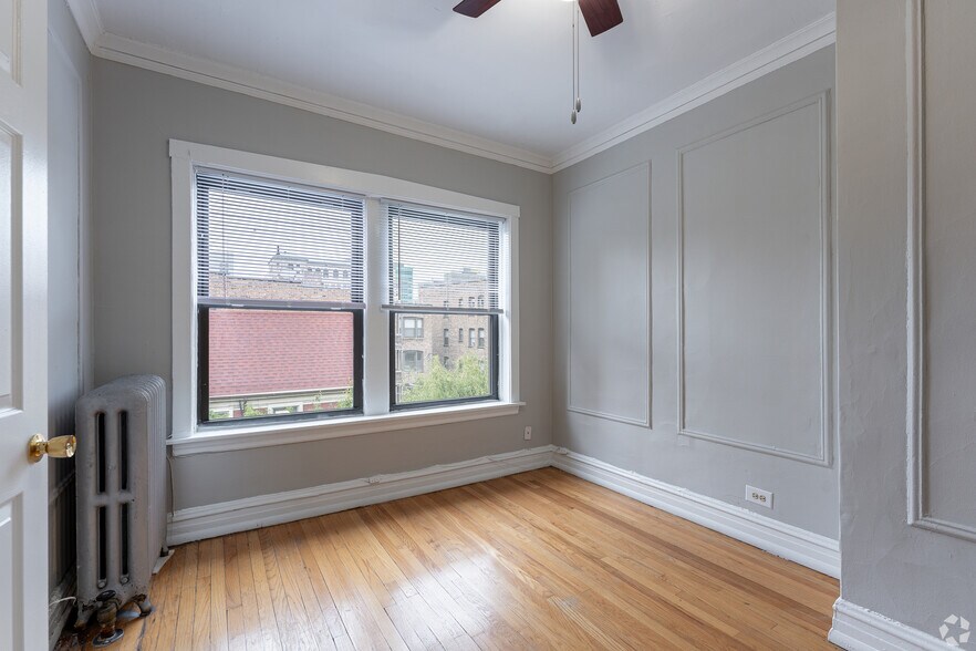 5417 S Harper Ave, Chicago, IL à vendre - Photo de l’immeuble – Image 3 sur 5