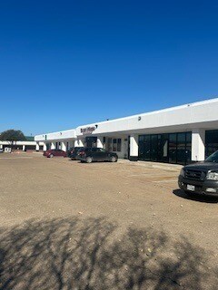 14885 Inwood Rd, Addison, TX à louer - Photo de l’immeuble – Image 2 sur 8