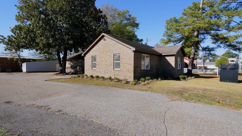 515 Hargrove Rd E, Tuscaloosa, AL à louer - Vidéo sur l’annonce professionnelle – Image 2 sur 26
