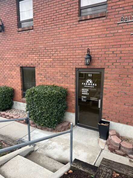 6070 S 1300 E, Salt Lake City, UT à louer - Photo de l’immeuble – Image 2 sur 9