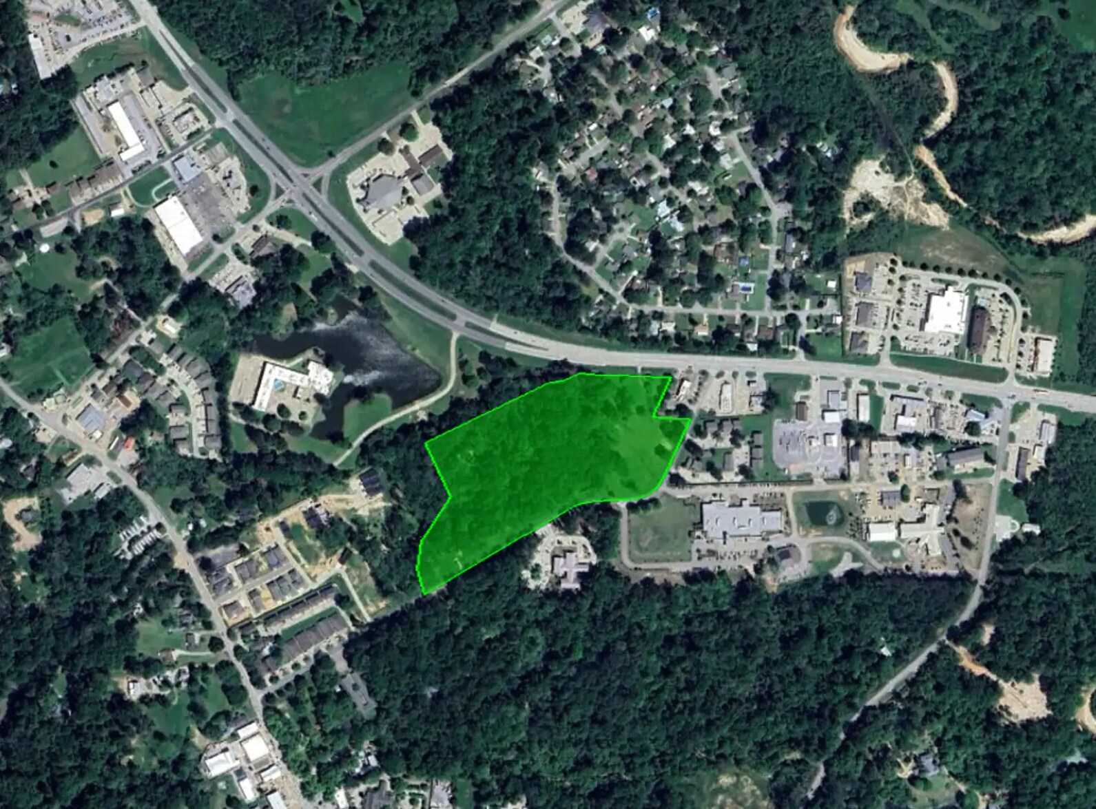 16 Acres on US-61, Saint Francisville, LA à vendre Aérien– Image 1 sur 2