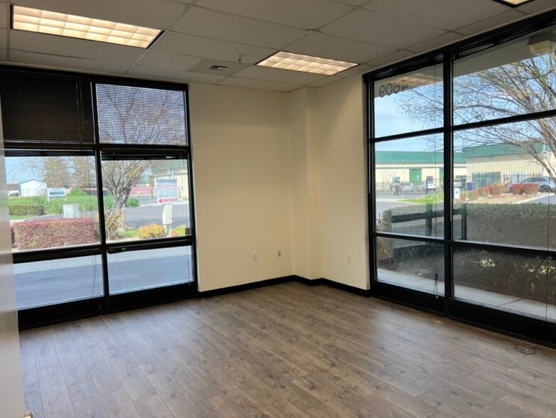 4609 Glass Ct, Modesto, CA à louer - Photo de l’immeuble – Image 3 sur 13