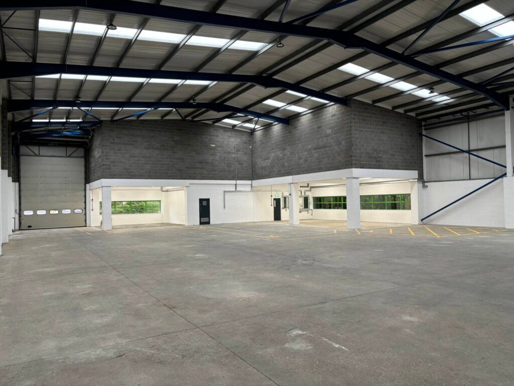 5-9 Spire Green Centre, Harlow à louer Photo intérieure– Image 1 sur 3