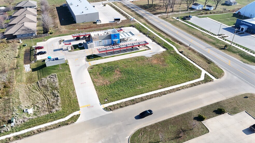 5450 12th st, Ozark, MO à vendre - Photo de l’immeuble – Image 2 sur 4