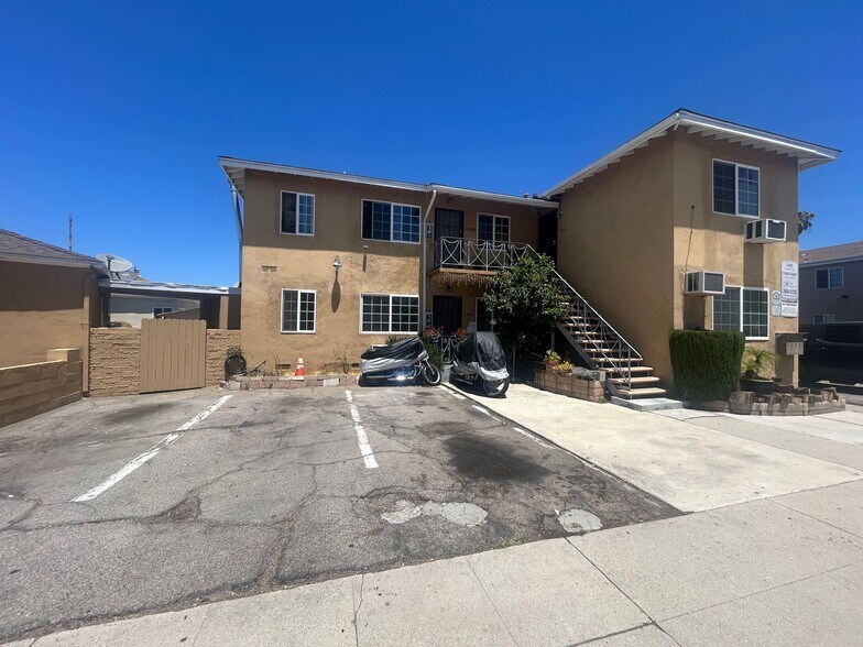 6400 Camellia Ave, North Hollywood, CA à vendre - Photo de l’immeuble – Image 2 sur 19
