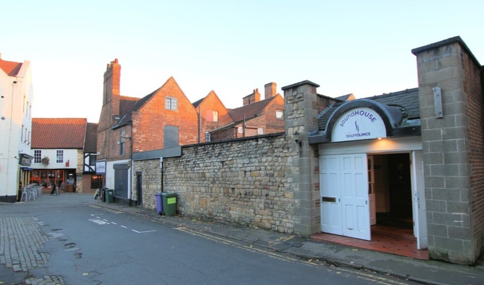 St. Martins Ln, Lincoln à louer - Photo de l’immeuble – Image 1 sur 1