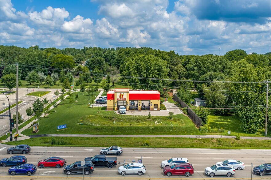55th Street NW & Chateau Road, Rochester, MN à vendre - Photo de l’immeuble – Image 1 sur 4