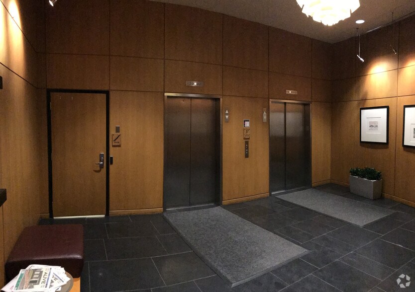 401 N Front St, Columbus, OH à louer - Hall d’entrée – Image 3 sur 3