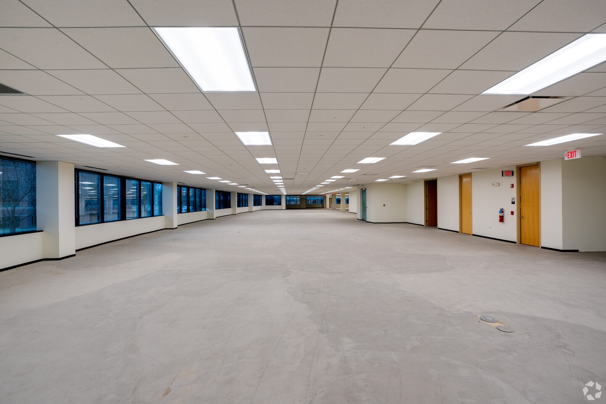 3050 Highland Pky, Downers Grove, IL à louer Photo intérieure– Image 1 sur 2