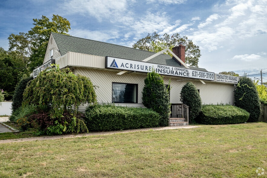 1469 Deer Park Ave, North Babylon, NY à louer - Photo principale – Image 1 sur 5