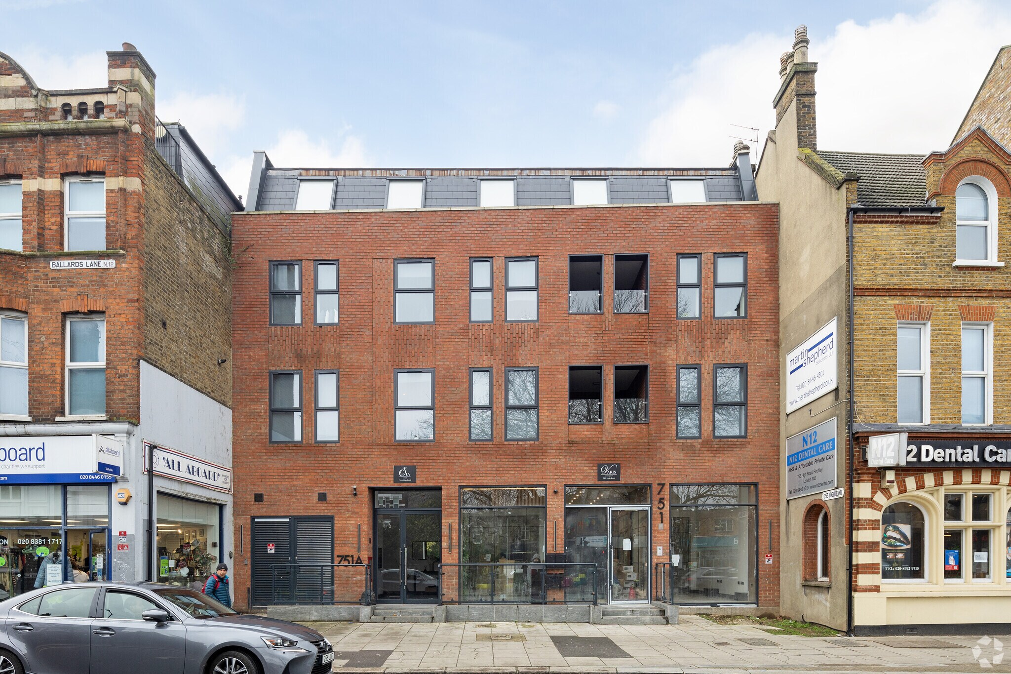 751 High Rd, Londres à louer Photo de l’immeuble– Image 1 sur 9