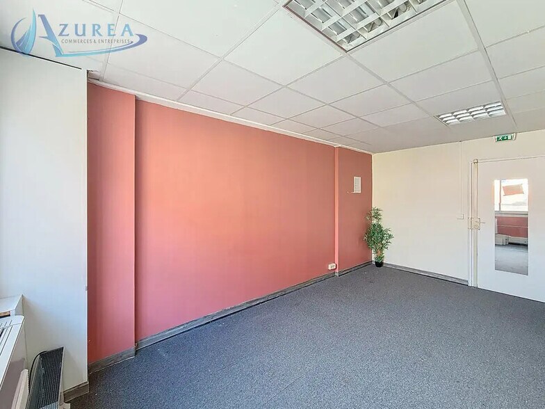 Bureau dans Nice à louer - Photo de l’immeuble – Image 3 sur 4