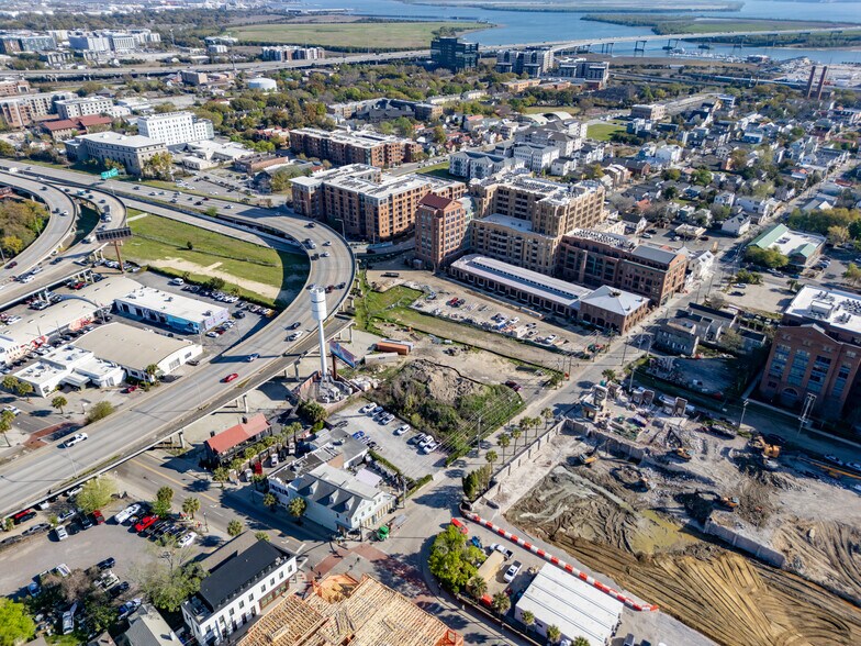 54 Line St, Charleston, SC à vendre - Photo de l’immeuble – Image 2 sur 7
