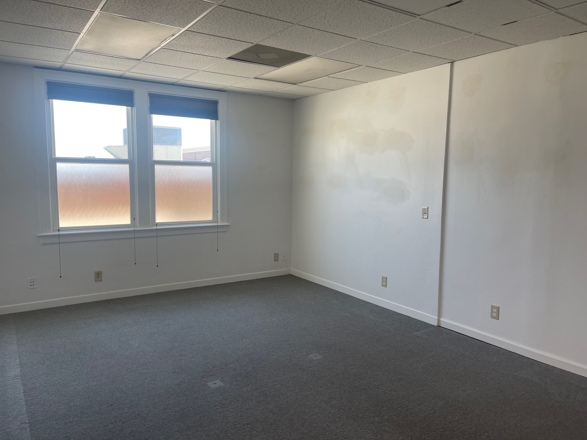 106 W Lime Ave, Monrovia, CA à louer Photo intérieure– Image 1 sur 11