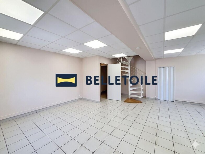 Bureau dans Saint-Maur-des-Fossés à louer - Photo de l’immeuble – Image 2 sur 16