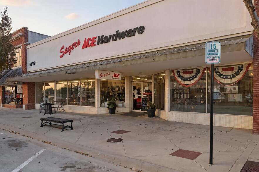 314 N Penn Ave, Independence, KS à vendre - Photo de l’immeuble – Image 3 sur 26