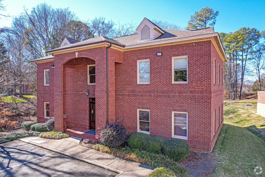 6416 Carmel Rd, Charlotte, NC à louer - Photo principale – Image 1 sur 7