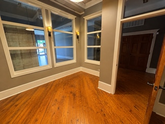 Plus de détails pour 60 N Jackson St, Winder, GA - Bureau à louer