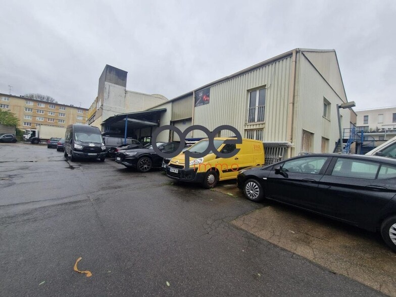 Industriel/Logistique dans Montreuil à vendre - Photo de l’immeuble – Image 3 sur 4
