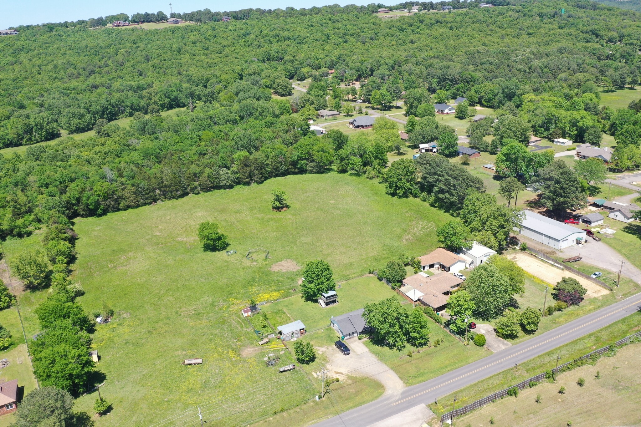 206 Bradley Cove Rd, Russellville, AR à vendre Photo principale– Image 1 sur 18