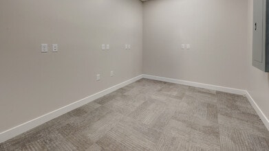 1306 W Herndon Ave, Fresno, CA à louer Photo intérieure– Image 1 sur 8