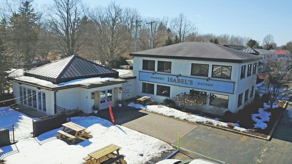 310 Blue Star Memorial Hwy, Douglas, MI à vendre - Photo de l’immeuble – Image 3 sur 11