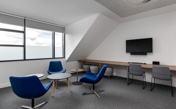 65 Woodbridge Rd, Guildford à louer Photo intérieure– Image 2 sur 6