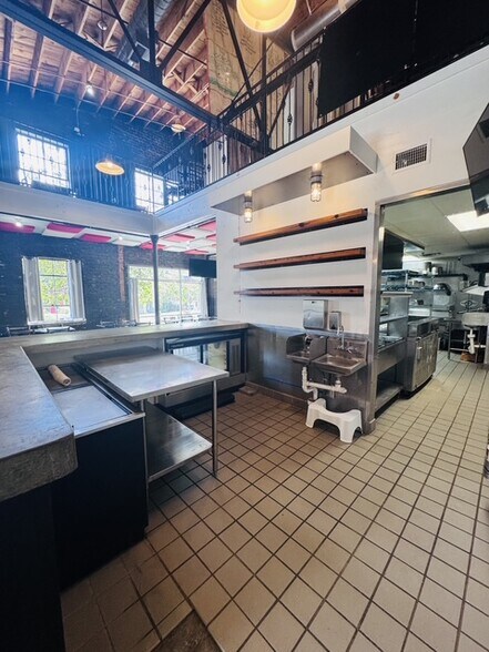 675 Pulaski St, Athens, GA à louer - Photo intérieure – Image 3 sur 29
