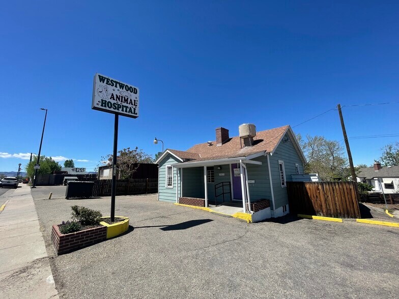 5015 Morrison Rd, Denver, CO à vendre - Photo de l’immeuble – Image 2 sur 25