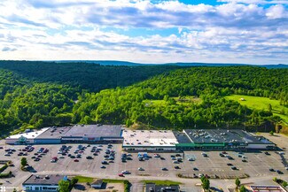 Plus de détails pour 1211 Blakeslee Boulevard Dr E, Lehighton, PA - Local commercial à louer