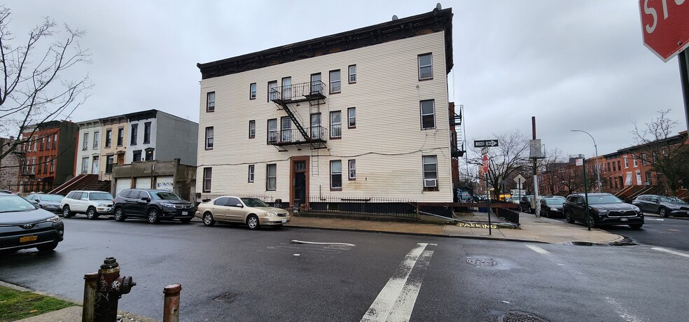1088 Herkimer St, Brooklyn, NY à vendre - Photo de l’immeuble – Image 3 sur 11