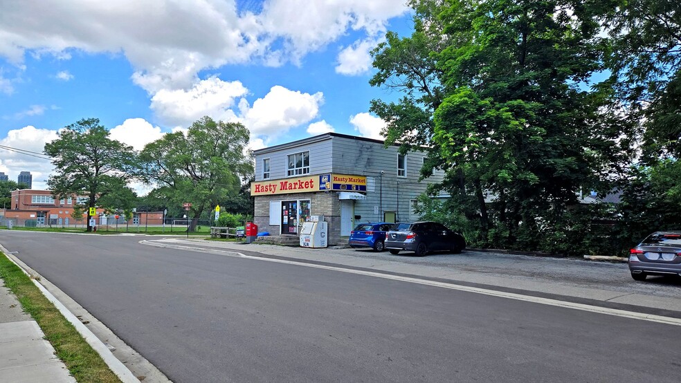 88 Elliott St, Brampton, ON à vendre - Photo de l’immeuble – Image 2 sur 15