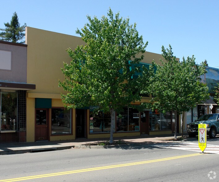 429 Healdsburg Ave, Healdsburg, CA à louer - Photo principale – Image 2 sur 3