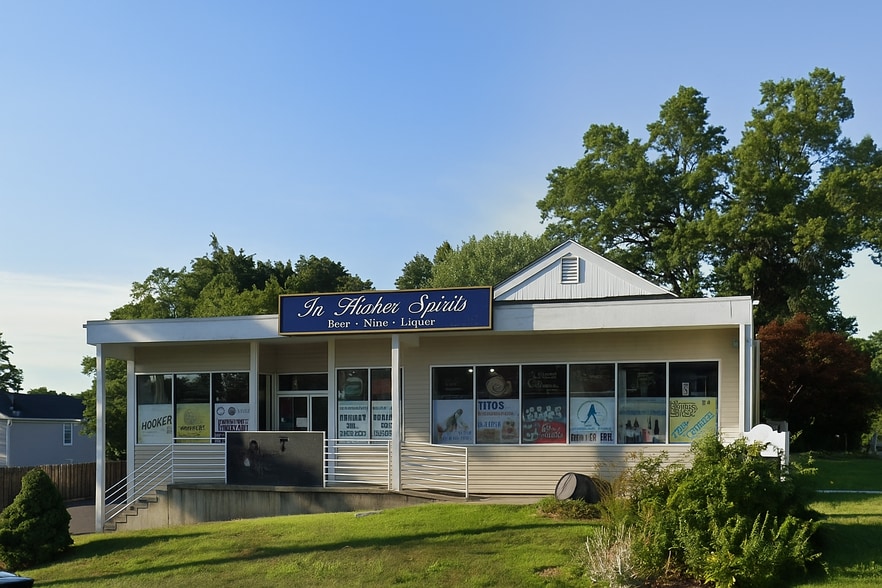 525 Tunxis Hill Rd, Fairfield, CT à vendre - Photo de l’immeuble – Image 2 sur 4