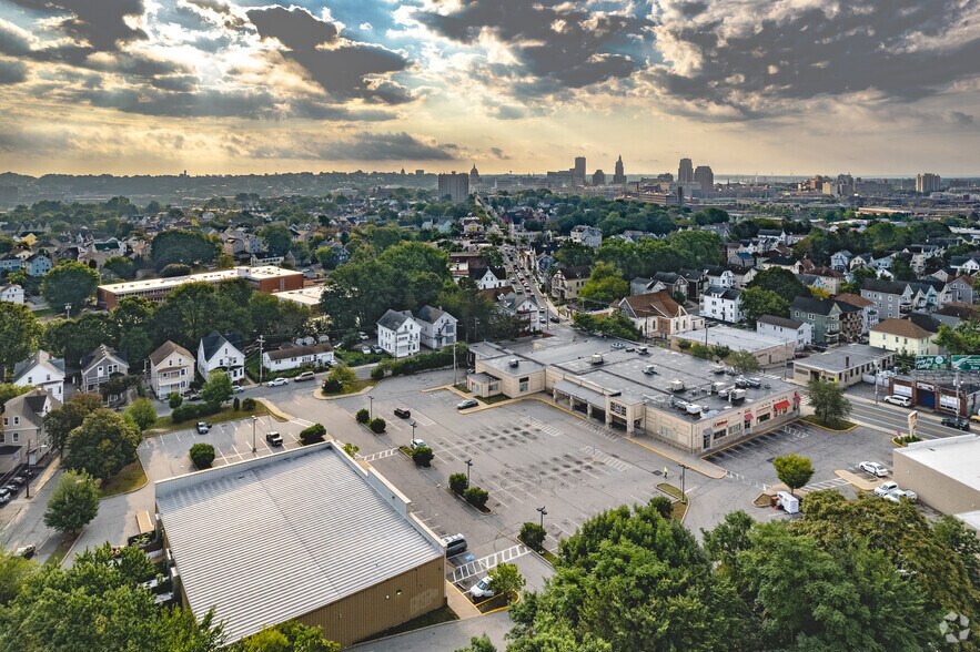 539 Smith St, Providence, RI à louer - Aérien – Image 2 sur 8
