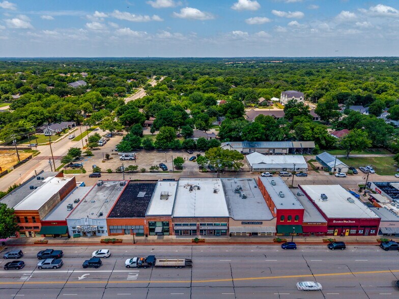 115 N Main St, Mansfield, TX à louer - Photo de l’immeuble – Image 1 sur 6