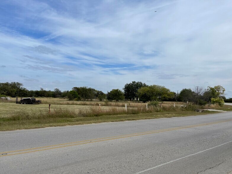 11815 Lower Seguin Rd, Schertz, TX à vendre - Photo de l’immeuble – Image 3 sur 5