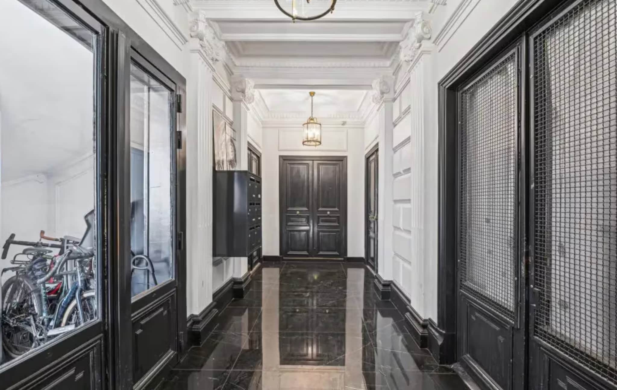 Rue De Maubeuge, Paris à louer Photo intérieure– Image 1 sur 8